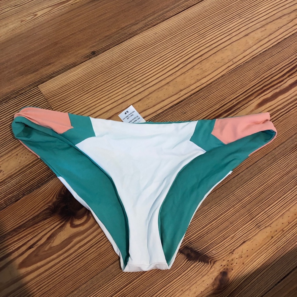 L space bottoms